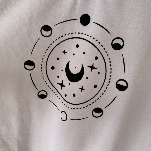 White moon phases crew neck pull over sweater - Picture 4 of 6